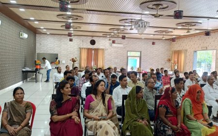 आमजन को जागृत करना  बूथ योद्धाओं का कार्य 