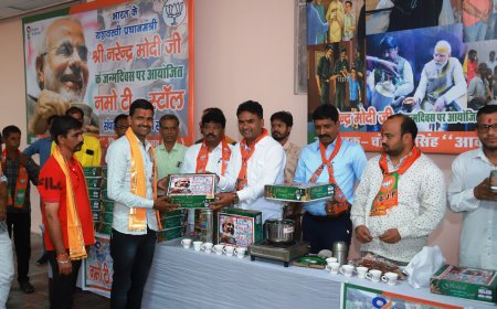 नमो टी स्टॉल संचालको का  हुआ सम्मान