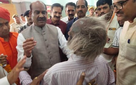 कलयुग में अनूठी दोस्ती की  मिशाल   अपने सुदामा को देख रो दिए लोकसभा अध्यक्ष ओम बिरला