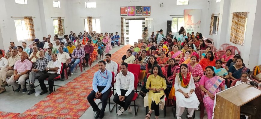 विद्यार्थियों में अशिक्षा और अवगुण दूर करने में शिक्षकों की महत्वपूर्ण भूमिका
