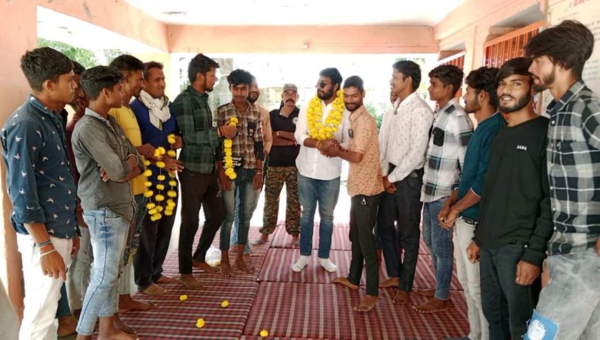 युवा देश के विकास और प्रगति में मदद करते हैं