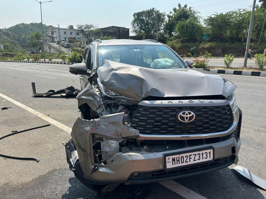 हरिशेवाधाम के महंत हंसाराम की कार भिडी, महंत घायल