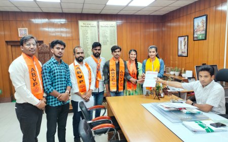 विश्व जल दिवस पर गम्भीरी नदी कि सफाई के लिए कलेक्टर को ज्ञापन सौंपा