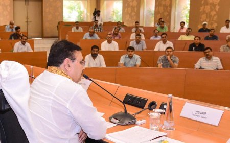 बजट पूर्व कार्मिक समस्याओं पर चर्चा सम्पन्न