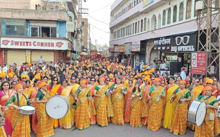  महेश नवमी की शोभायात्रा में पानी बचाओ व स्वच्छता अभियान पर दिया जोर