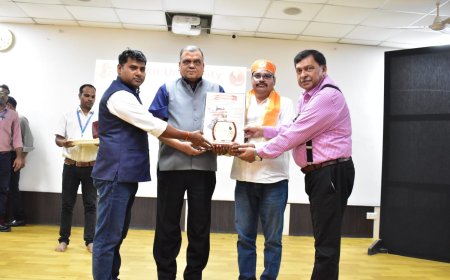 भारत की सामाजिक, आर्थिक और संस्कृति की रक्षा करता है संविधानः  मिश्रा