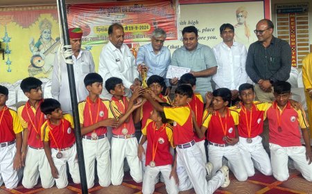 14 वर्षीय फुटबॉल प्रतियोगिता में मॉडल स्कूल व यूएस ओस्तवाल मंगलवाड़ रहे विजेता राउमावि चरलिया गदिया को मिली जनरल चैम्पियनशिप