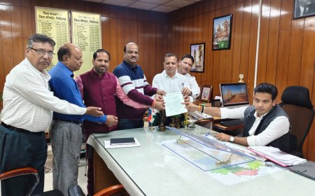 अग्रसेन जी महाराज पर विवादित टिप्पणी करने के विरोध में दिया ज्ञापन अमित बघेल के गिरफ्तारी की मांग