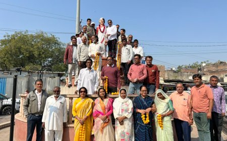 इंदिरा गांधी की 108 वीं जयंती पर कांग्रेसजनों ने किया माल्यार्पण