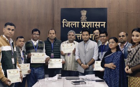 जिले में उत्कृष्ट कार्य करने वाले 35 बीएलओ सम्मानित