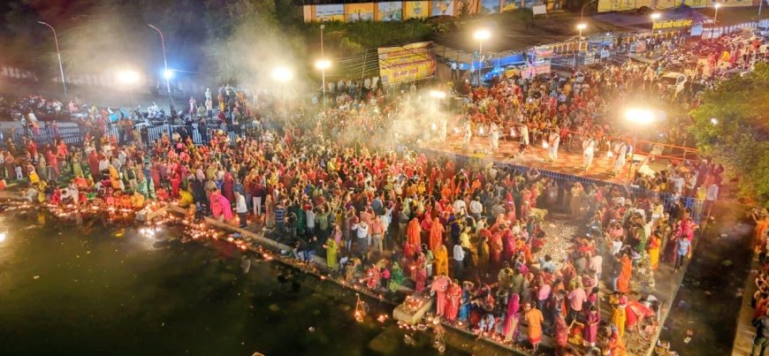 देव दीपावली एवं कार्तिक पूर्णिमा पर ॐ तत्सत् पारमार्थिक संस्था द्वारा सम्पन्न हुआ भव्य दीपदान एवं गंगा आरती महोत्सव