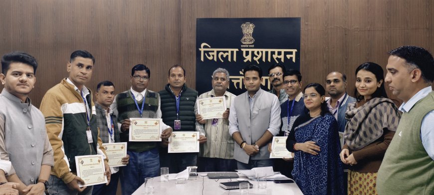 जिले में उत्कृष्ट कार्य करने वाले 35 बीएलओ सम्मानित