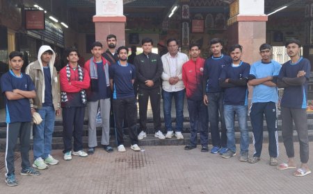 राज्य स्तरीय प्रतियोगिता के लिए जिले की जूनियर वालीबॉल टीम रवाना