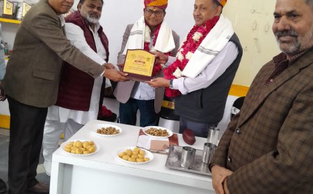 अन्जुमन पब्लिक सैकण्डरी स्कूल में राष्ट्रीय बाल स्वास्थ्य कार्यक्रम के तहत विद्यार्थियों का स्वास्थ्य परीक्षण