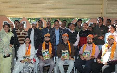 सुपर स्पेशलिटी निशुल्क चिकित्सा एवं जांच शिविर में उमड़ी भीड़