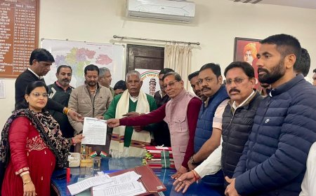 बांग्लादेश में हिंदुओं पर अत्याचार के विरोध में कांग्रेस ने राष्ट्रपति के नाम सौंपा ज्ञापन