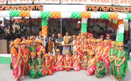  उल्लेखनीय सेवाओं के लिए 96 प्रतिभाओं का सम्मान हर्षोल्लास के साथ मनाया 77वाँ गणतंत्र दिवस