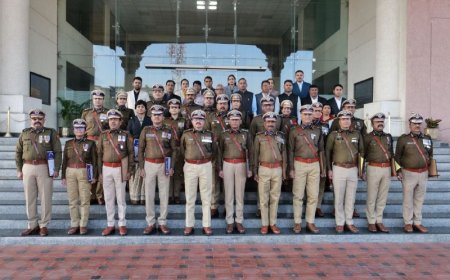  गणतंत्र दिवस पर पीएचक्यू में 45 अधिकारियों और कर्मचारियों को मिला सम्मान 