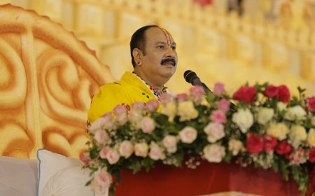 बेटियों को तलवार ओर गोली चलाना सिखाओं,सामर्थ्यवान बनाओं,बहु पढ़ाओ देश बचाओ- पंडित प्रदीप मिश्रा